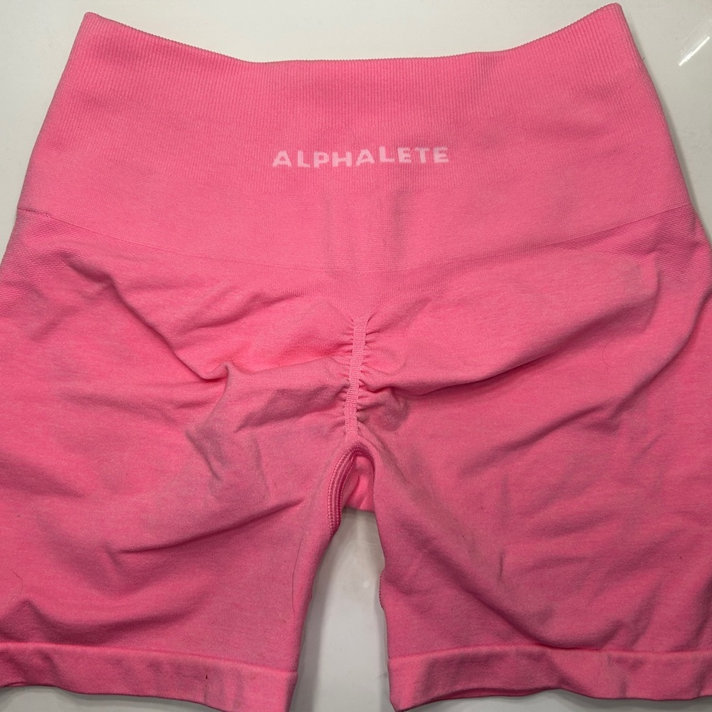 Alphalete Amplify Shorts 4.5 Cotton Candy